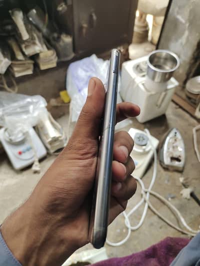 Vivo V21e
