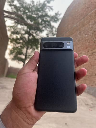 Google Pixel 8 Pro