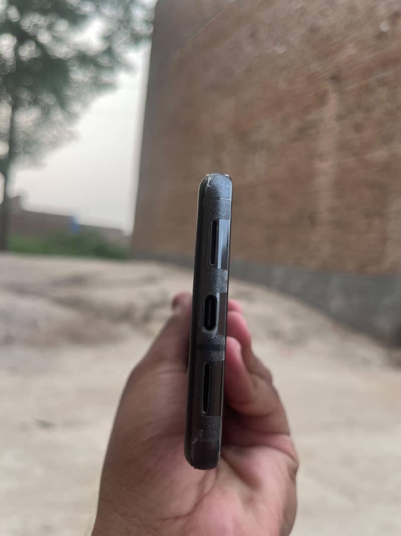Google Pixel 8 Pro 2