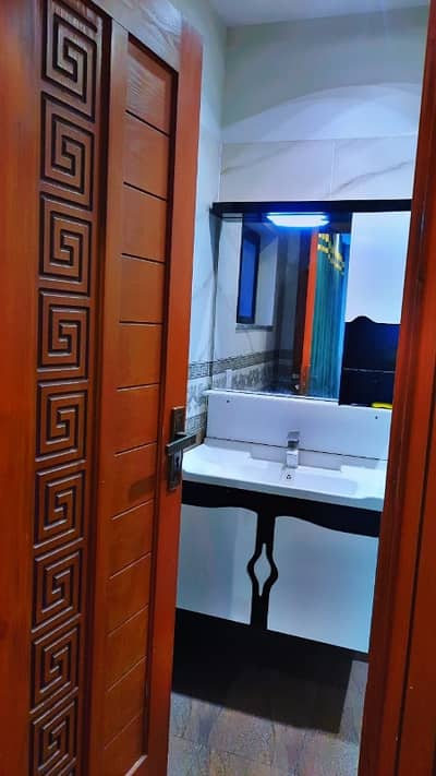 1 BEDROOM FURNISHED FLAT FOR RENT