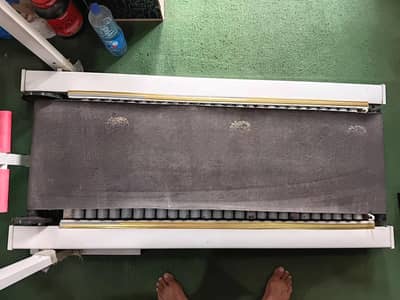 03150194040 Manual treadmil new condition price 20000
