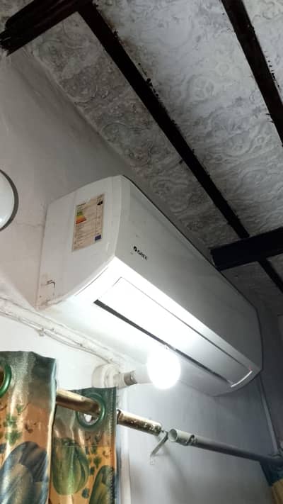 Gree 1 Ton Split AC - Urgent Sale (Good Condition & Perfect Cooling)