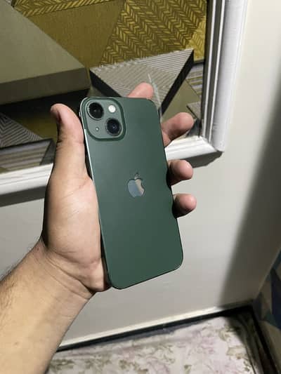 Apple iPhone 13
