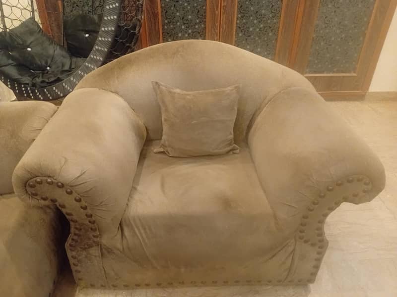 Brown sofa set 3