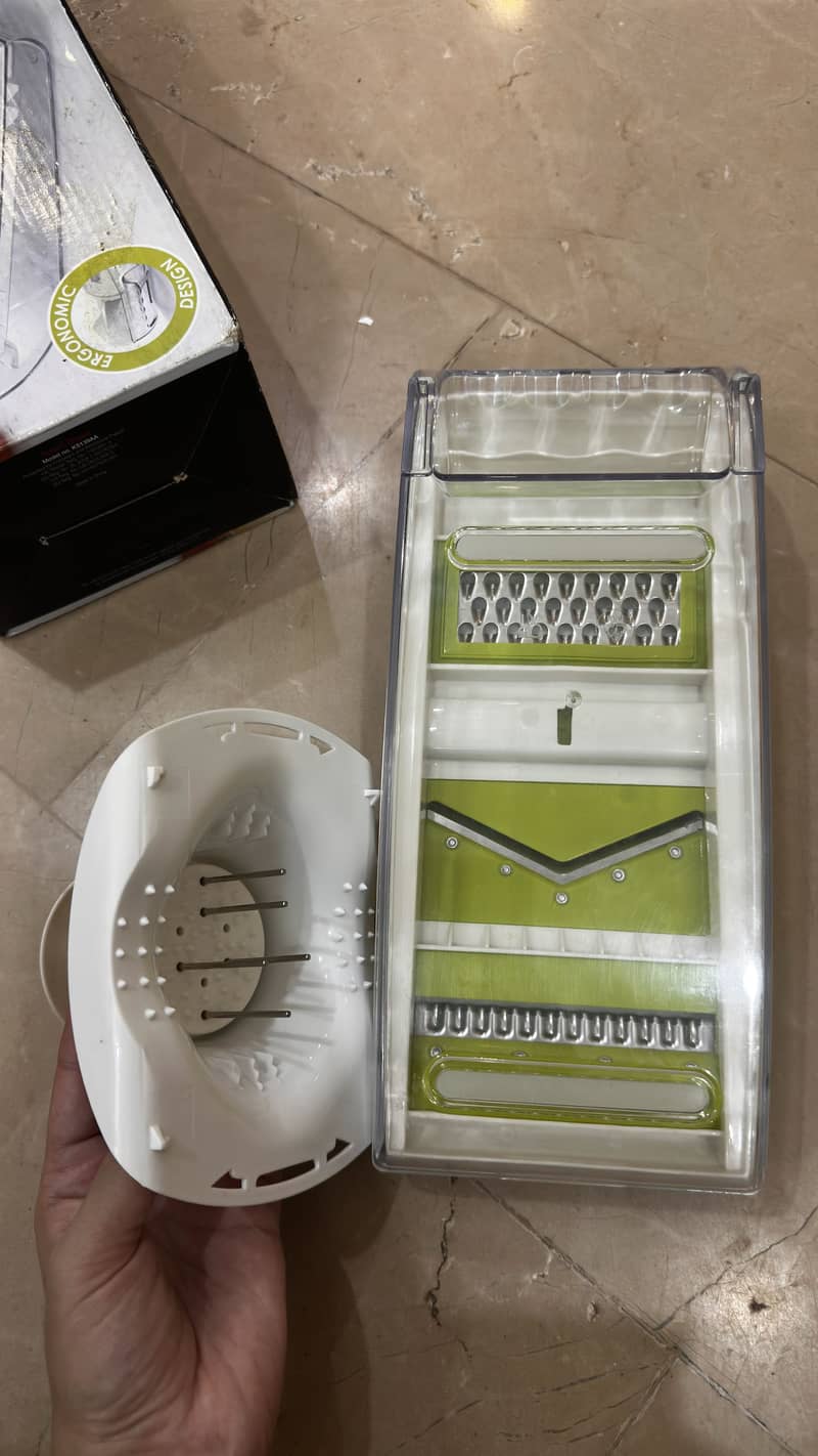 Grater 1