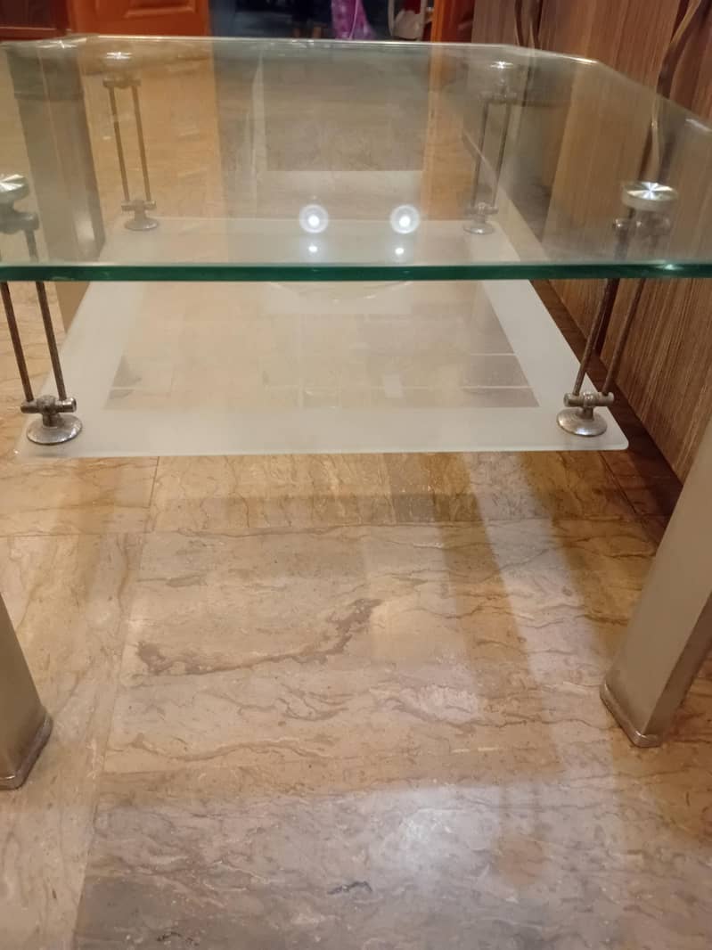 2 side tables 1