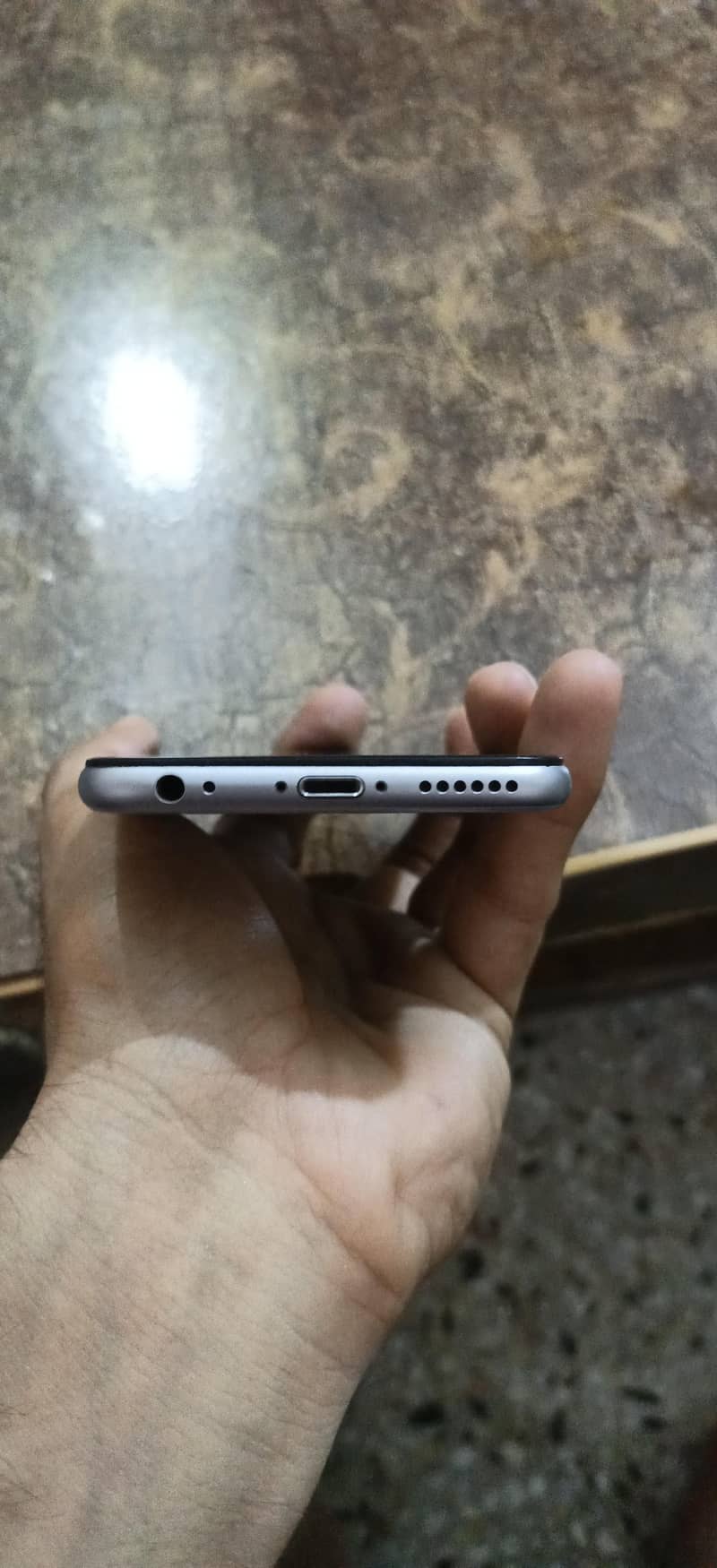 Apple iPhone 6S 1