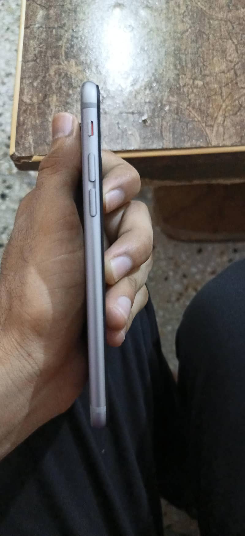 Apple iPhone 6S 4