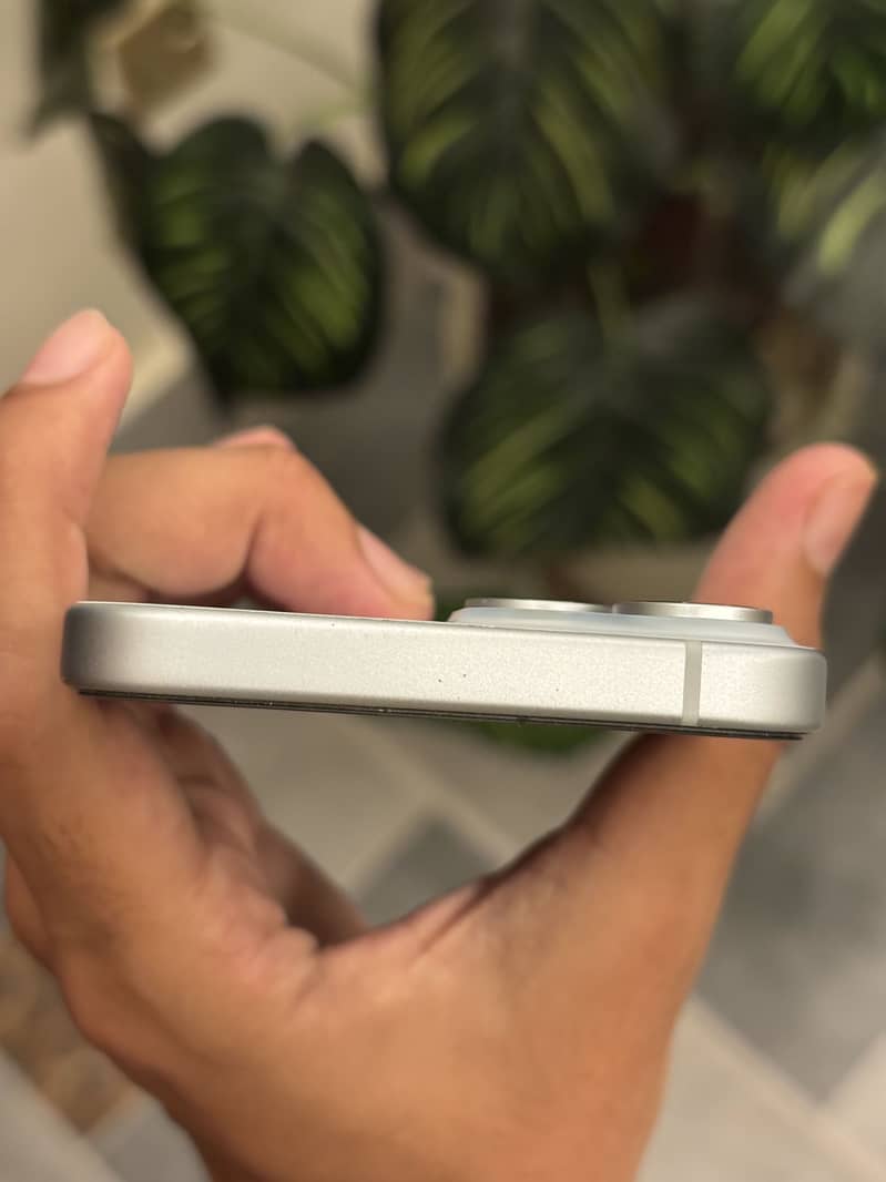 Apple iPhone 15 1