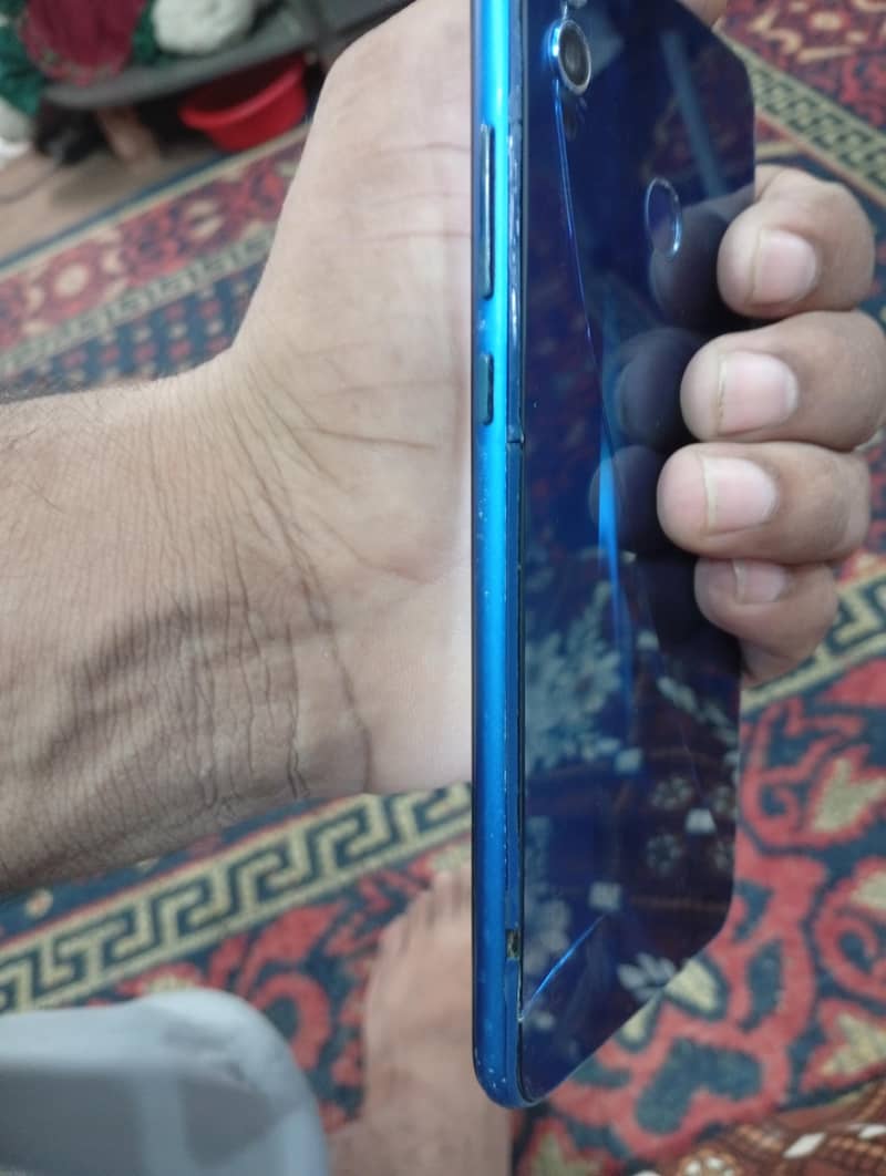 Honor 8X 4