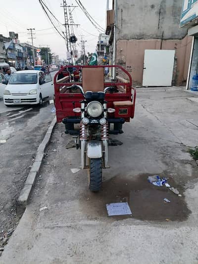 loader 2021 good condtion urgent sale