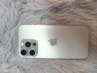 Apple iPhone 16 Pro Max