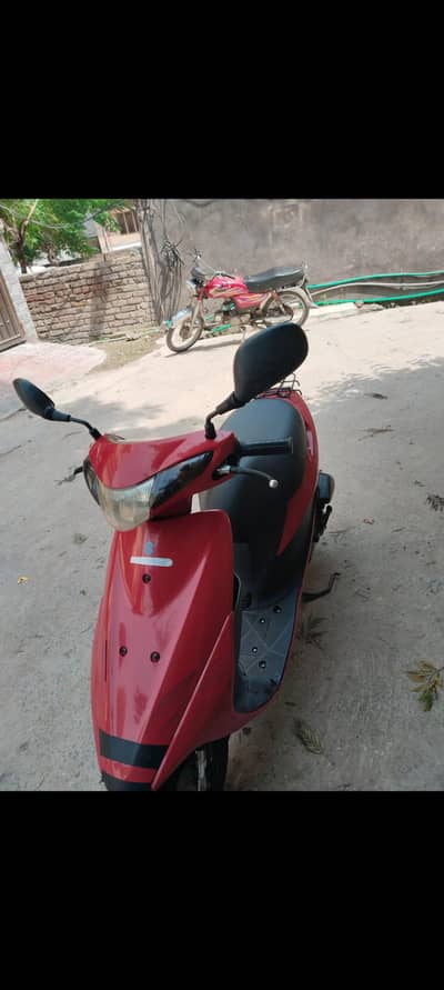 japani suzuki scooty