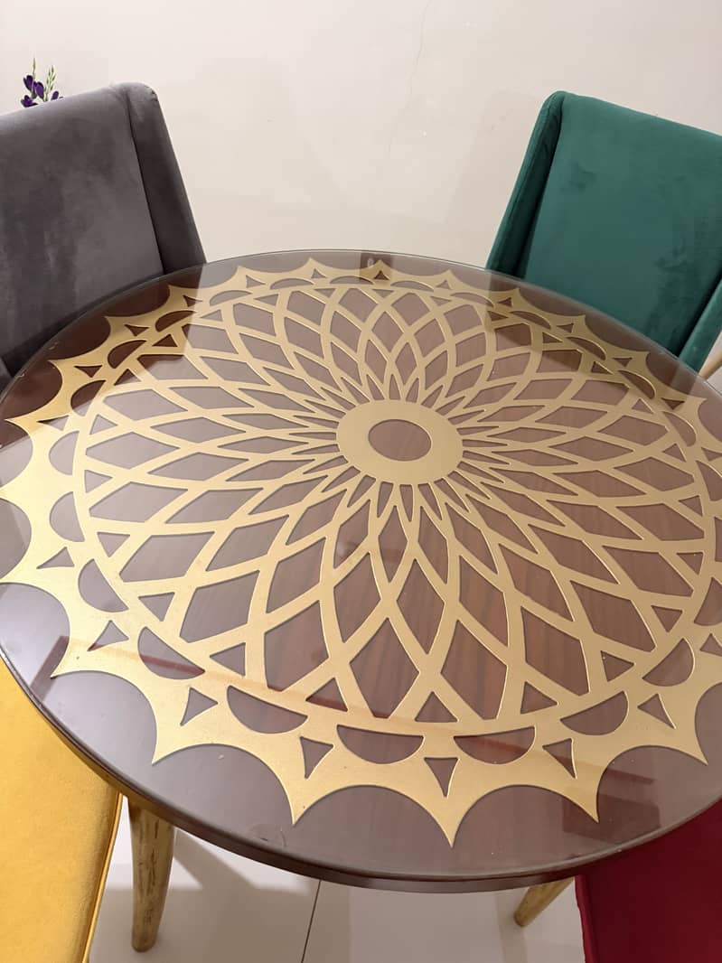 Dining table 4
