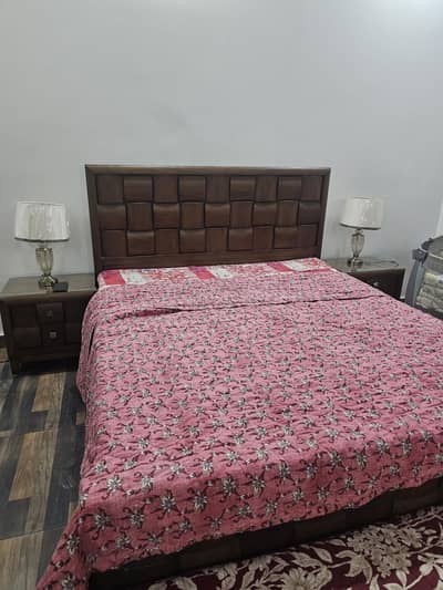 Exquisite design Wooden bed & side drawers