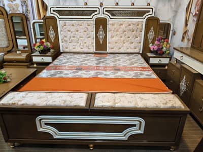 Lasani beds and taali beds