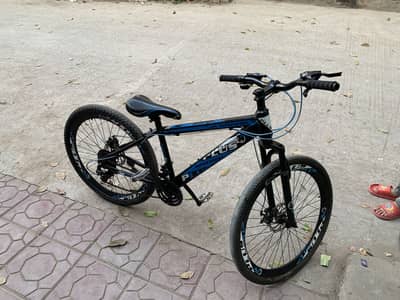 Mountain bike / Super slim tyre bike