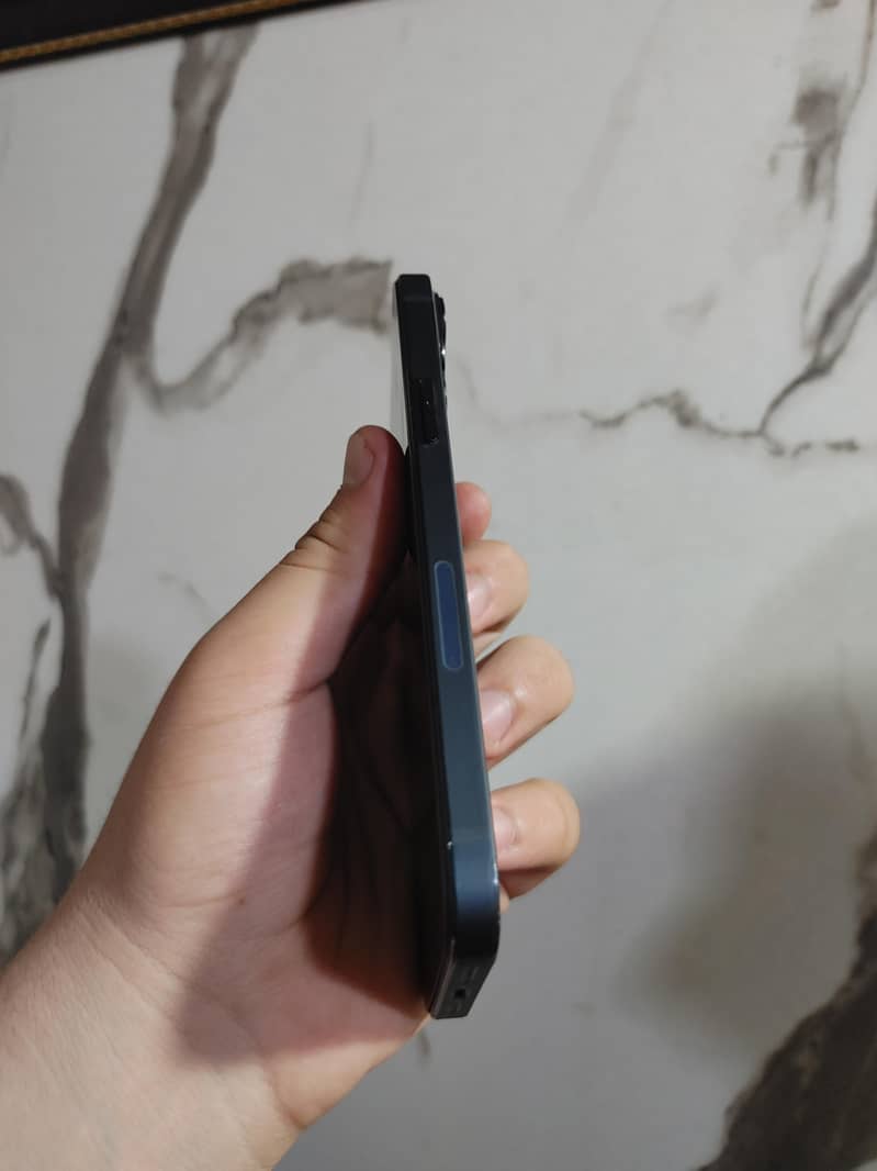 Apple iPhone 14 plus 3