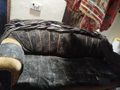 5 seater sofa urgent sale