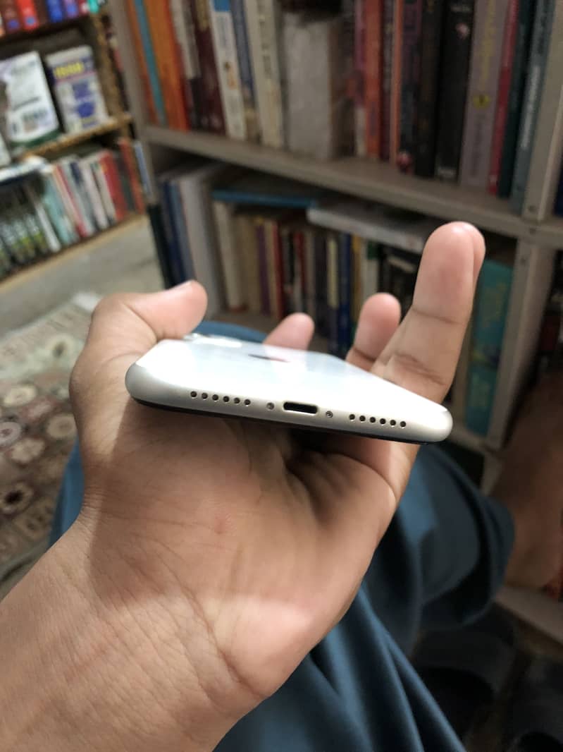 iPhone 11 jv 1