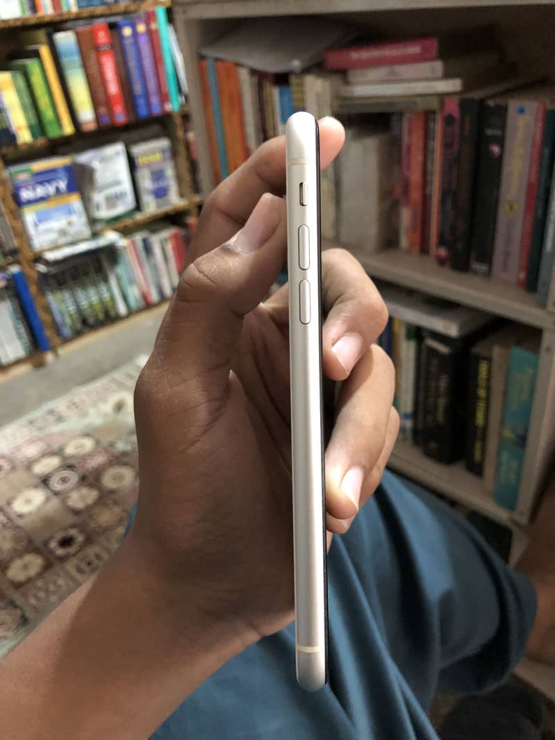 iPhone 11 jv 3
