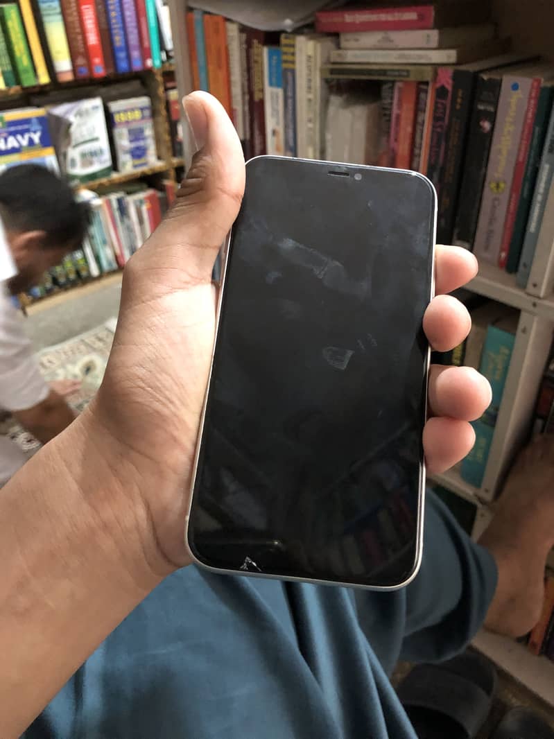 iPhone 11 jv 4
