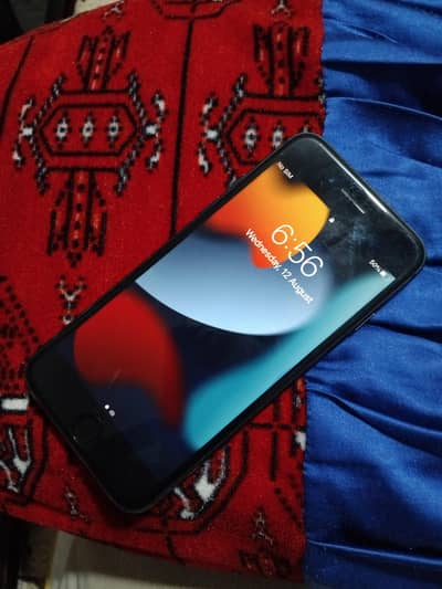 Apple iPhone 7