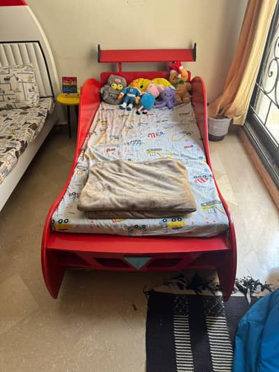 Furniture for sale (single car bed, dressing table and writing desk)