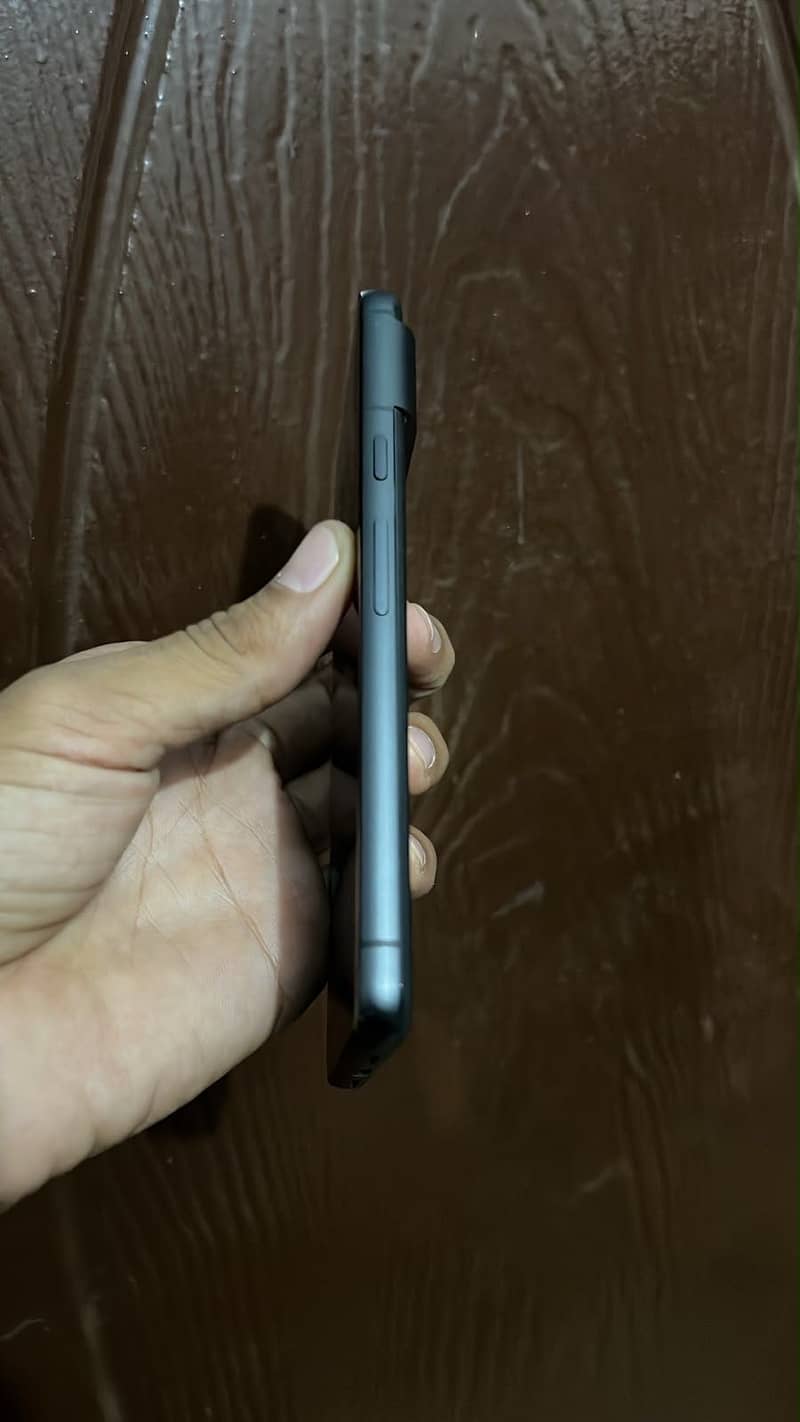Google pixel 8 4