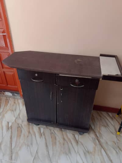First class iron stand
