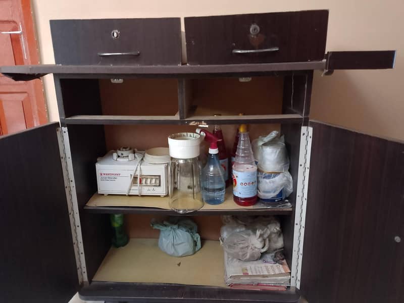 First class iron stand 4