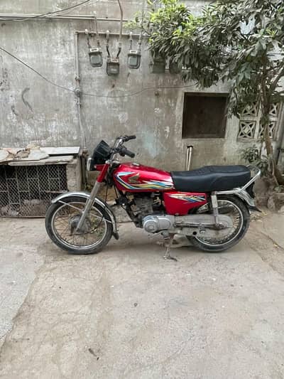 Hinada CG 125