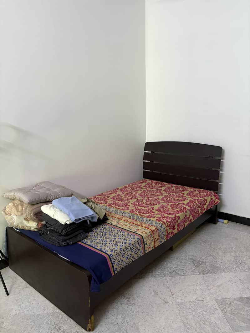 Bed single 1