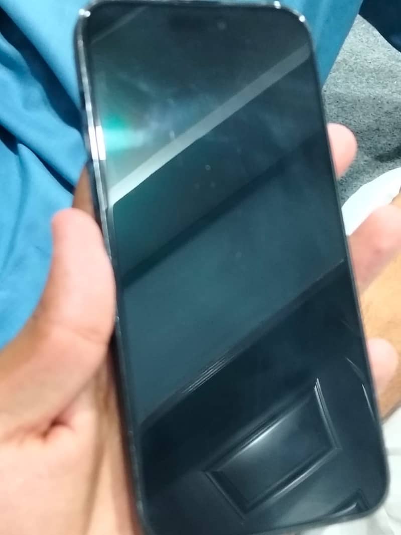 iPhone 14pro max 3
