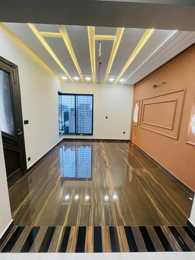 10 Marla Beautiful House For Sale Construction Services Also Available