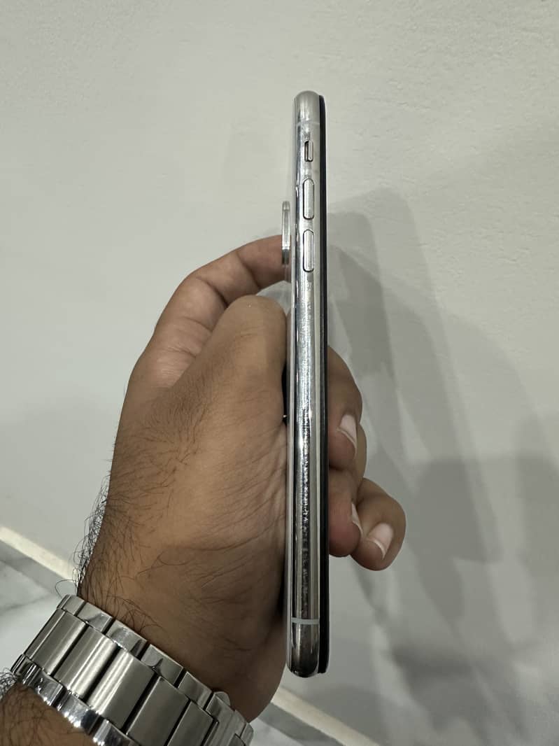 Apple iPhone X 2