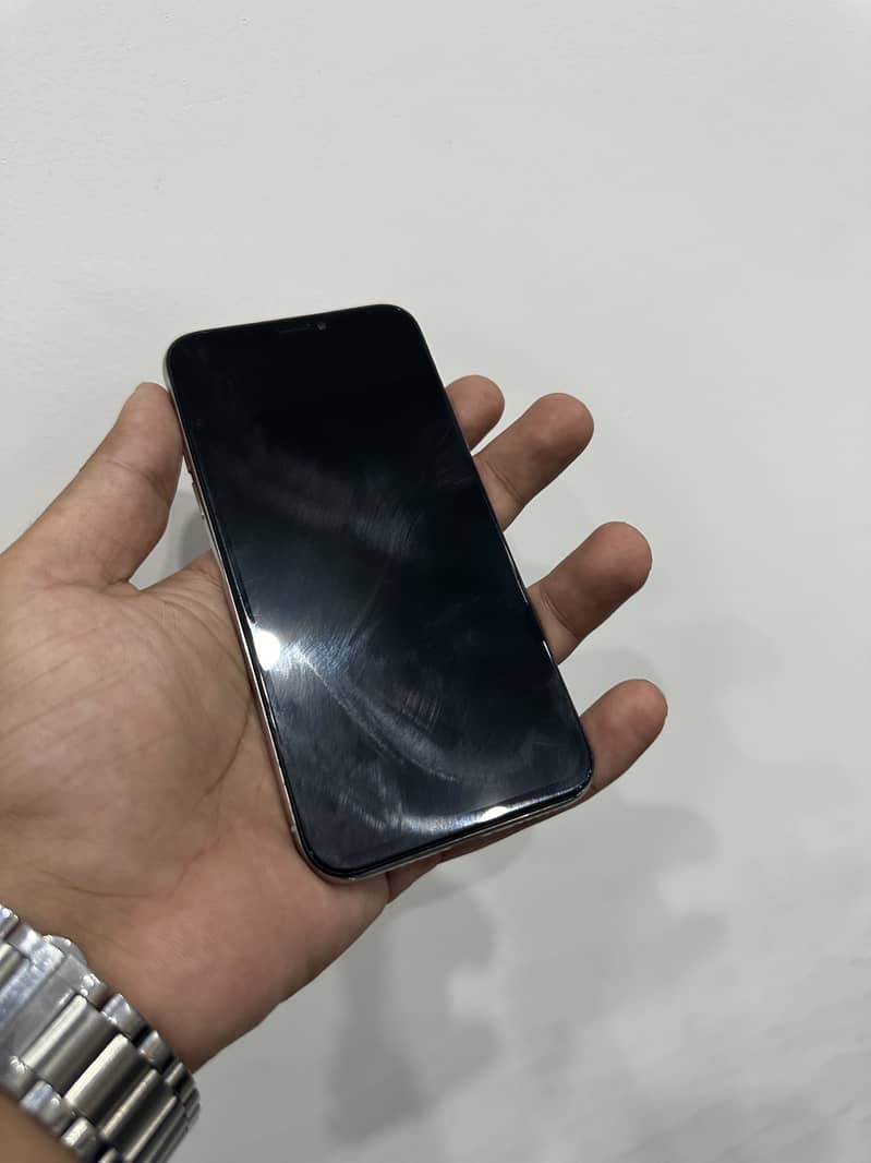 Apple iPhone X 3