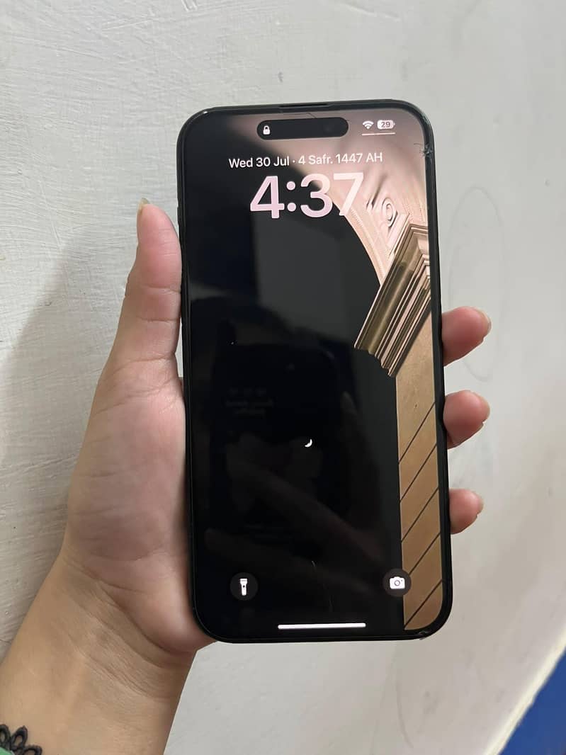 Apple iPhone 15 plus 0