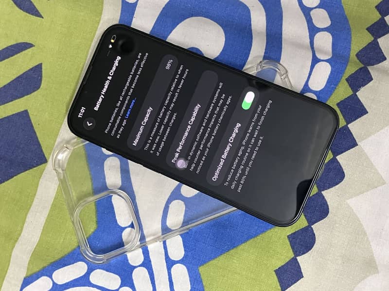 Apple iPhone 13 2