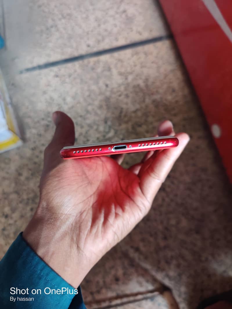 Apple iPhone 7 Plus 3