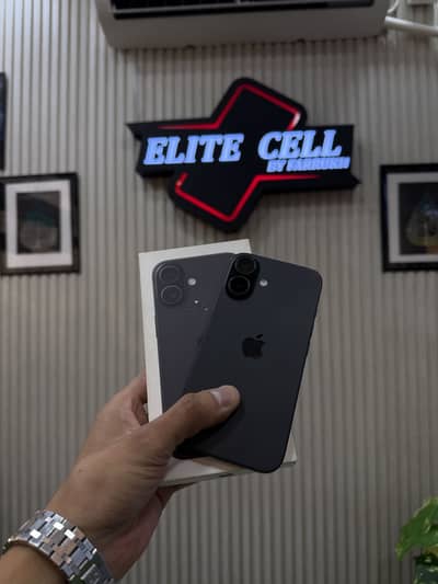 Apple iPhone 16
