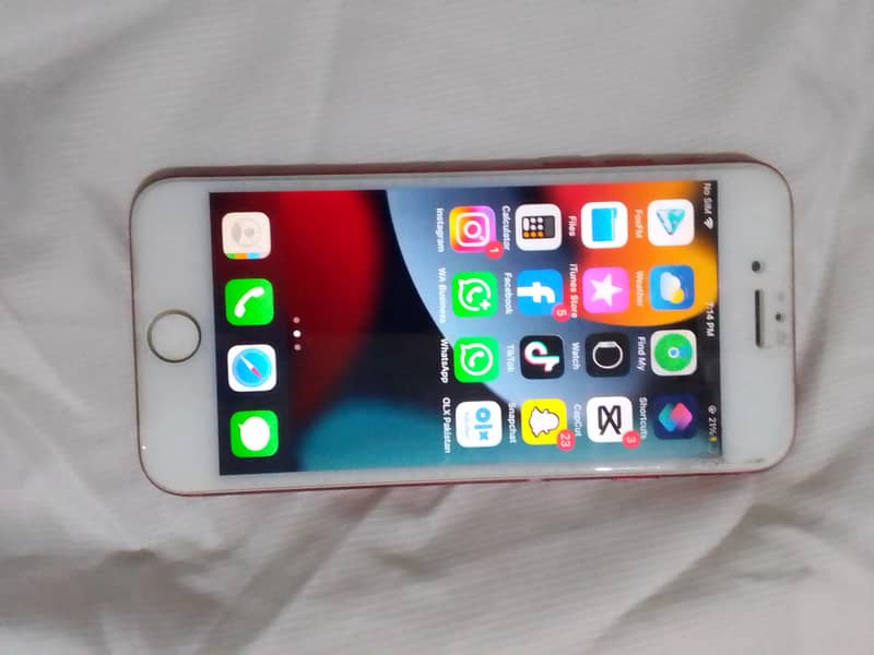 Apple iPhone 7 0