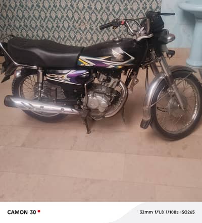 cg 125 2020 one hand use bike