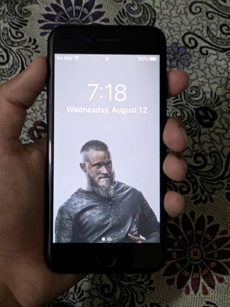Apple iPhone 7 1