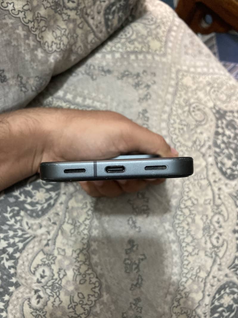 Google Pixel 10 3
