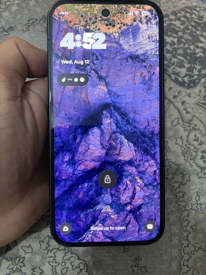 Google Pixel 10 6