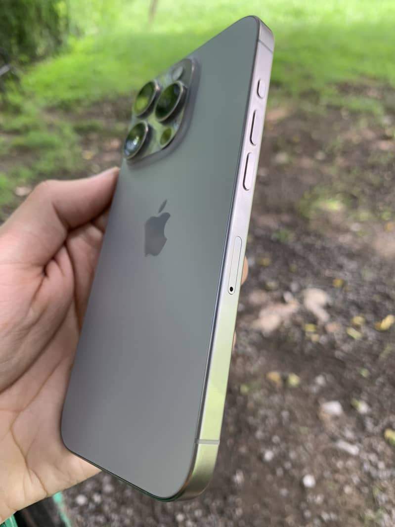 iPhone 15 Pro 2