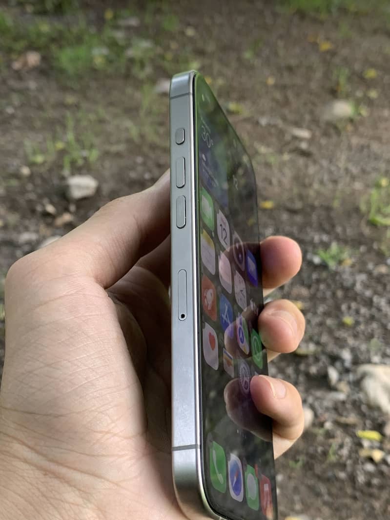 iPhone 15 Pro 7