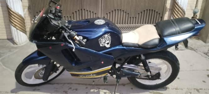 japani bike Ravi piago
