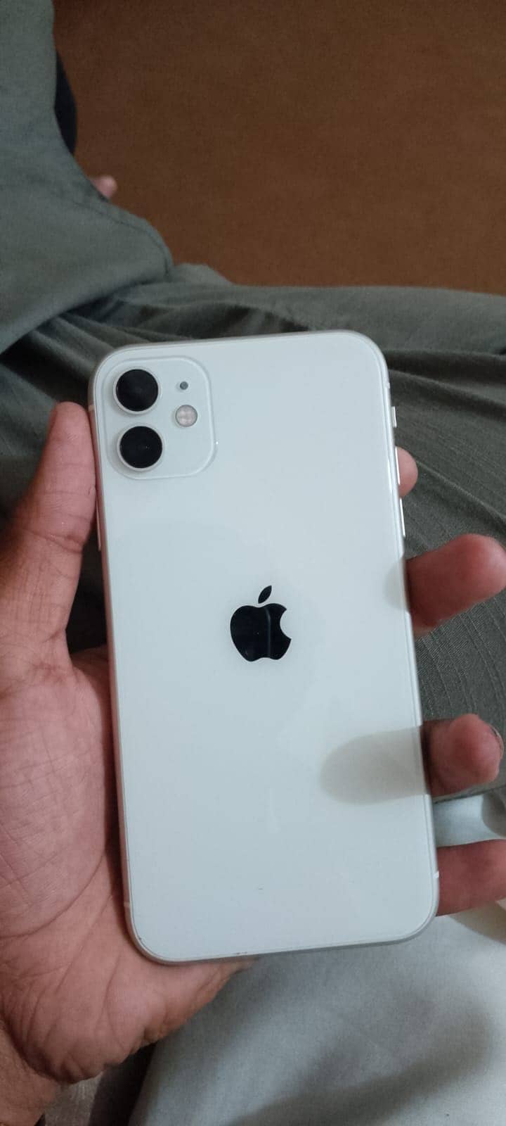 Apple iPhone 11 0